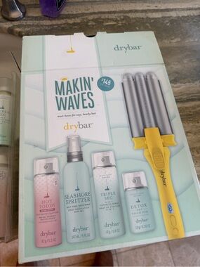 Dry bar wave wand and hair kit